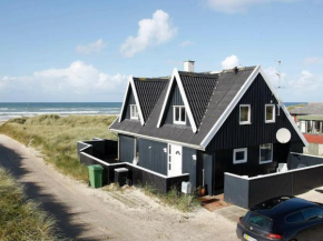 6 person holiday home in Blokhus